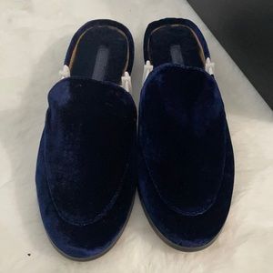 Banana Republic slides